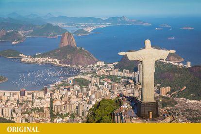 El Cristo Redentor se alza sobre el monte Corcovado a más de 710 metros sobre el nivel del mar, ofreciendo una impresionante panorámica sobre Río de Janeiro. Se inauguró en 1931 para reforzar la fe religiosa de los brasileños, aunque la explicación popular dice que representa la hospitalidad carioca.