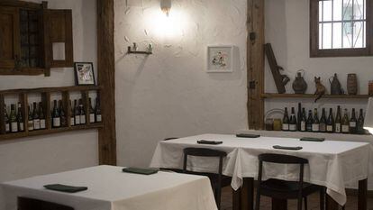 Sala del restaurante Fuentelgato, en la localidad de Huerta del Marquesado (Cuenca).