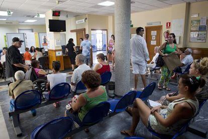 La sala de espera de un centro de salud malagueño el pasado 2 de agosto.