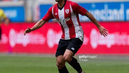 El rumano Cristian Ganea, durante el partido contra el Huesca.