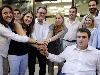 La direcció del Partit Demòcrata Català, ahir, amb Artur Mas i Neus Munté al centre.