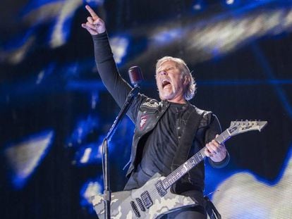 James Hetfield, líder de Metallica, durant el concert que va oferir a Barcelona.