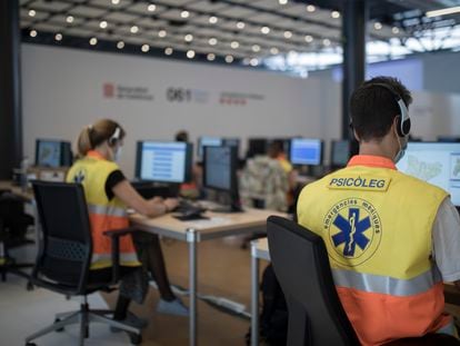 Personal telefónico del Servicio de Emergencias Médicas de Cataluña.