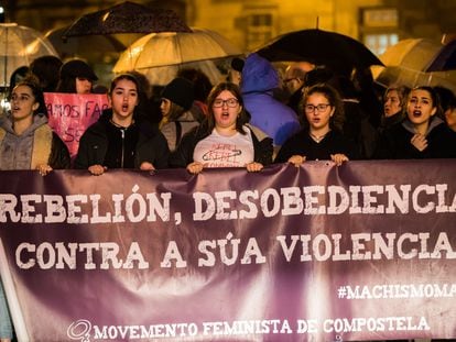 Manifestación convocada por plataformas contra la violencia machista en homenaje a Diana Quer, en Santiago de Compostela, en enero de 2018.