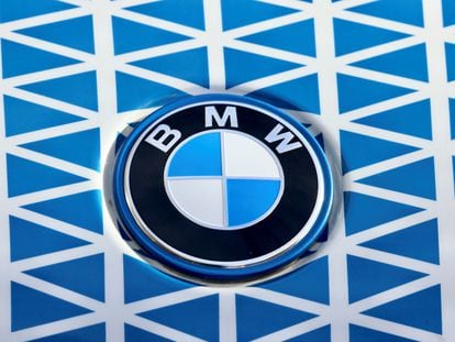 El logo del fabricante de coches BMW