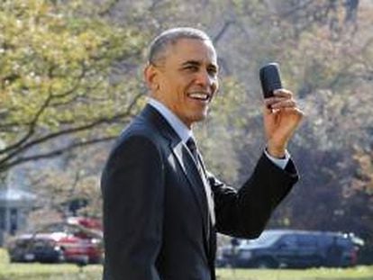 Barack Obama tras recuperar la Blackberry que se había olvidado en la Casa Blanca antes de volar a Las Vegas en 2014.