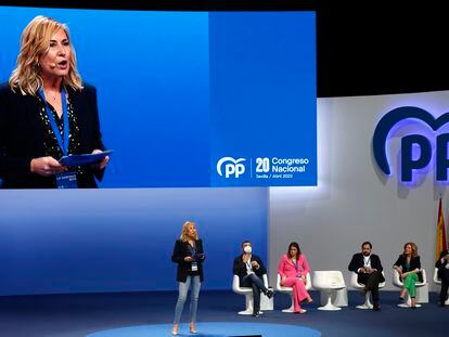 La presidenta del Partido Popular en Navarra, Ana Beltrán, durante su intervención el pasado viernes en el congreso del PP en Sevilla.