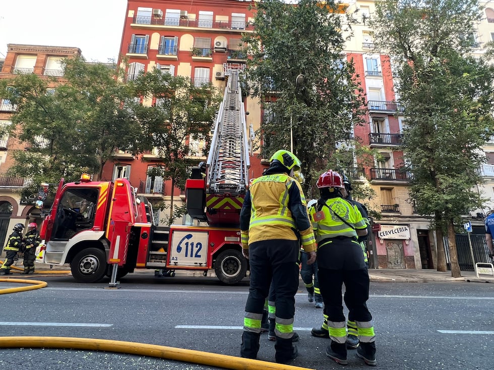 Un Hombre De A Os Muere Calcinado En Un Incendio En Madrid Noticias De Madrid El Pa S