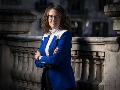 Tània Verge, Consellera del Departament d'Igualtat i Feminismes del Govern, fotografiada en la terraza del edificio de El País en Barcelona.