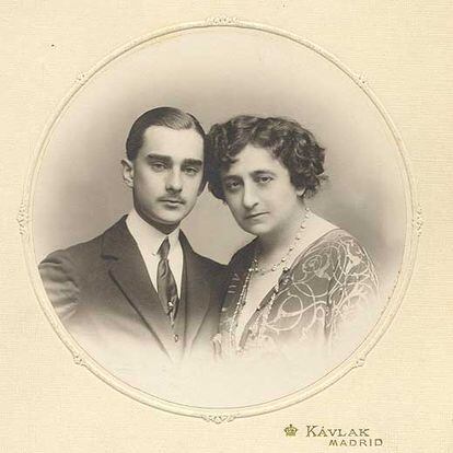 Retrato de boda de Fernando Díaz de Mendoza y María Guerrero.