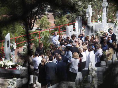 Funeral de Miguel Blesa en el cementerio de Linares.