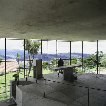 Chapel of San Pedro, work of Paulo Mendes du Rocher.