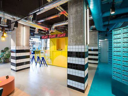 Una de las zonas comunes de la residencia de estudiantes TSH Campus Marina, en Barcelona.