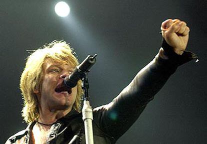 El cantante y líder del grupo Jon Bon Jovi, durante el concierto.