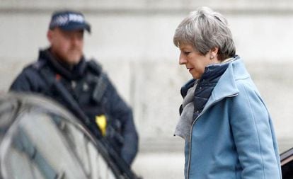 La primera ministra británica Theresa May se dirige a Downing Street el pasado viernes. 