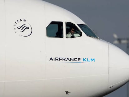  Boeing 777 en el aeropuerto Charles de Gaulle  de París