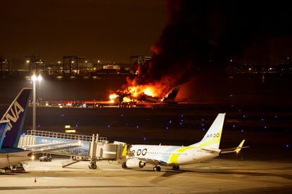 The 367 passengers and 12 crew members carrying the Japanese airline Japan Airlines plane have been evacuated.