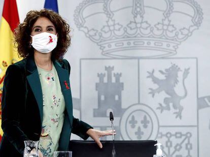 La ministra de Hacienda y portavoz del Gobierno, María Jesús Montero, tras la reunión del Consejo de Ministros, este martes en La Moncloa. 