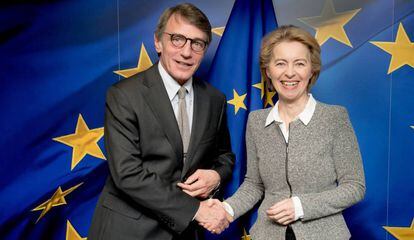 El presidente de la Eurocámara, David Sassoli, y la presidenta electa de la Comisión Europea, Ursula von der Leyen, este miércoles en Bruselas.