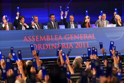 La Asamblea de Socios Compromisarios del Barcelona vota el patrocinio de Qatar Fundation.