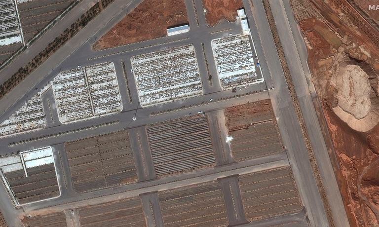 Imágenes de satélite de del cementerio de Behesht-e Masumeh de Qom, en Irán.