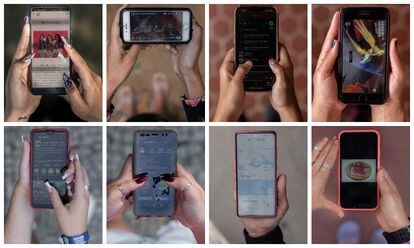 Jóvenes muestran las pantallas de sus teléfonos móviles con el contenido que normalmente consumen.