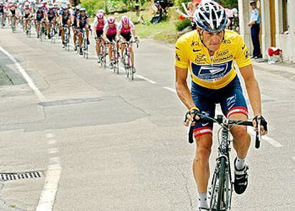 Momento del ataque de Armstrong en la etapa de ayer.