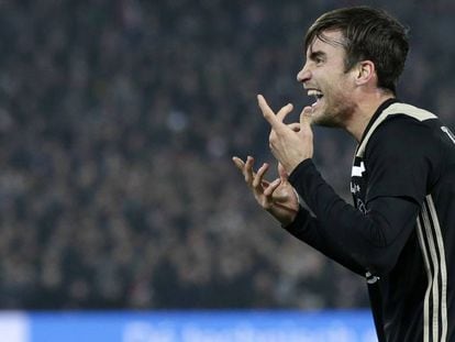 Nicolas Tagliafico durante un partido reciente del Ajax ante el Feyenoord.