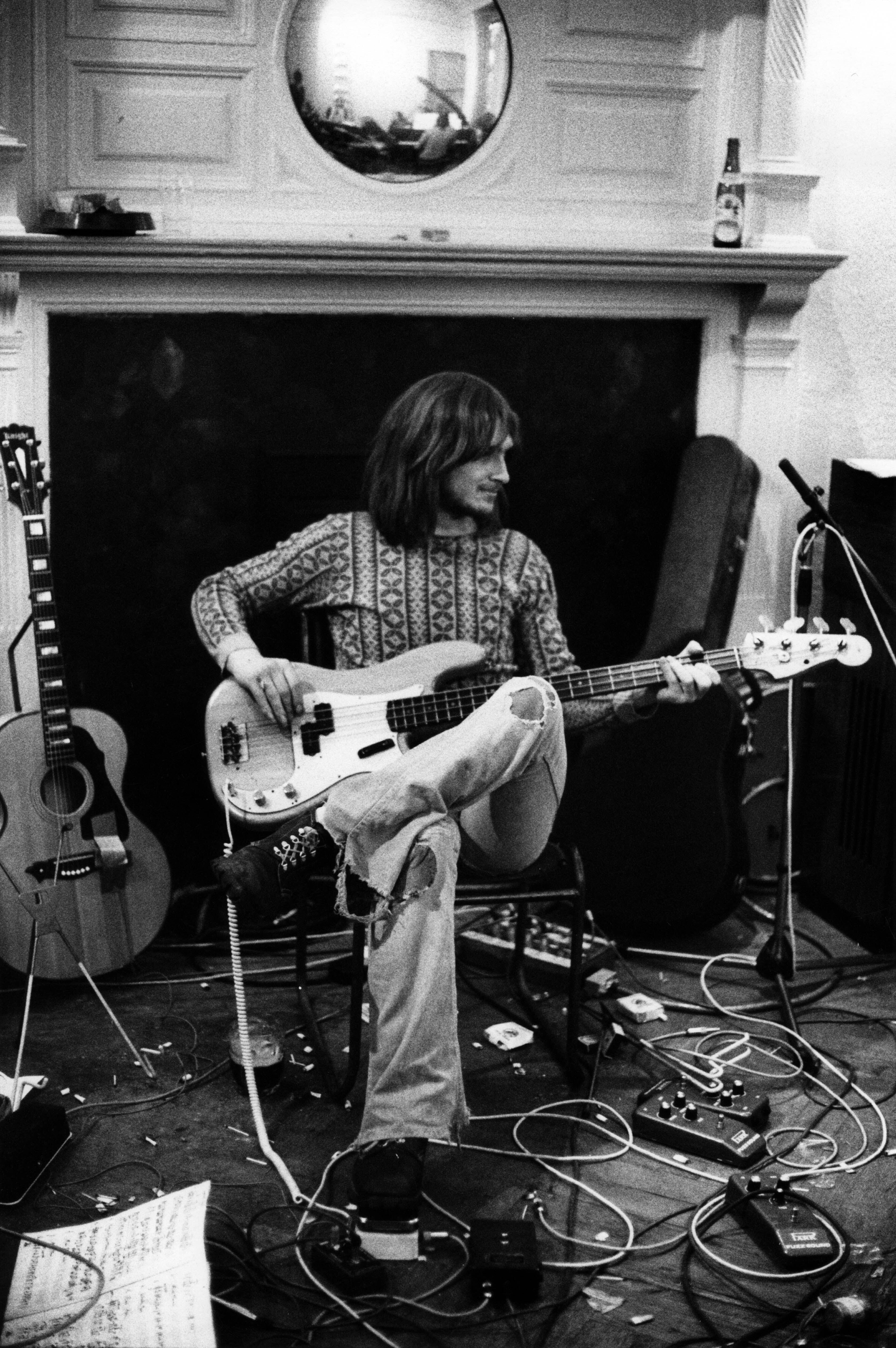 Mike Oldfield, en su estudio, en 1973. 