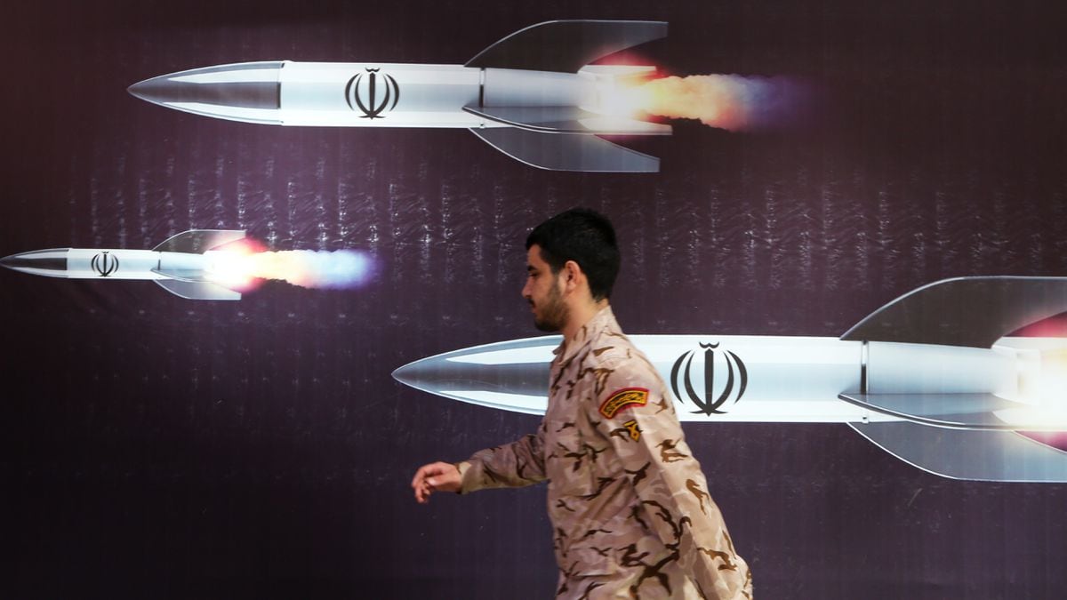 Israel lanza un ataque limitado de represalia contra Irán