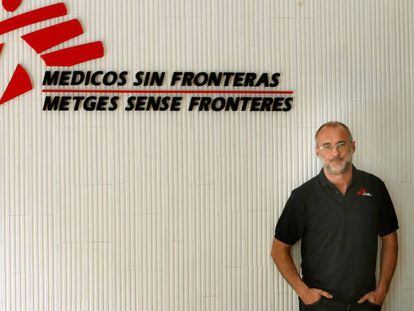 El presidente de Médicos sin Fronteras (MsF) en España, David Noguera, posa durante la entrevista con Efe. En vídeo, declaraciones de Noguera.