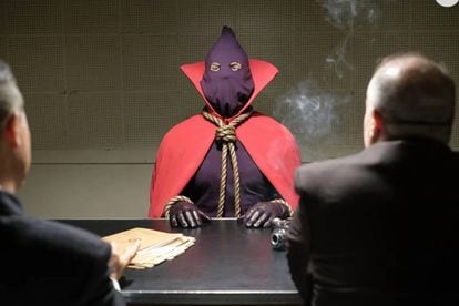 El personaje de Justicia Enmascarada, en la serie 'Watchmen', de HBO.