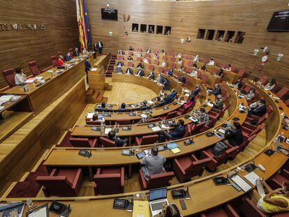 El hemiciclo de las Cortes Valencianas durante un debate en septiembre de 2020.