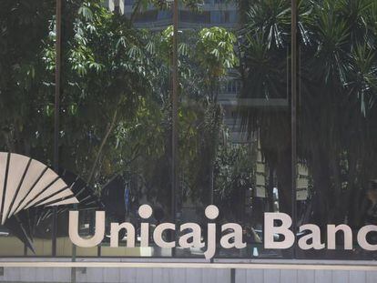 Sede central de Unicaja Banco.