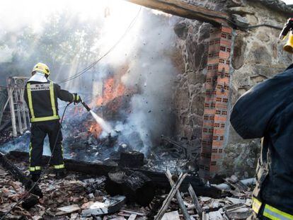 Las imágenes de la explosión en un almacén de pirotecnia en Tui