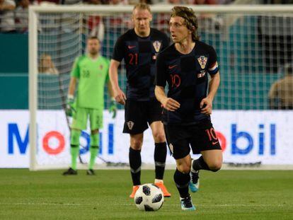 Modric, durante un amistoso contra Perú.