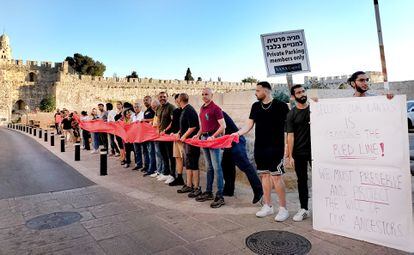 Protest in the Armenian neighborhood of Jerusalem against the real estate operation, in September 2023.
