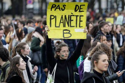 Manifestación en París pidiendo políticas contra el cambio climático.