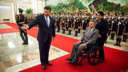 El presidente chino, Xi Jinping, recibe a Lenín Moreno en Beijing, este miércoles.
