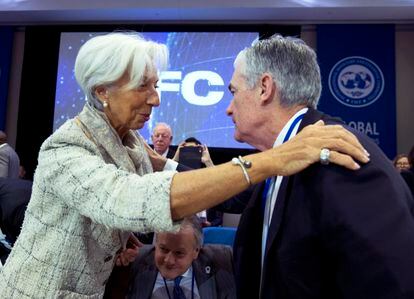 Christine Lagarde, presidenta del BCE, y Jerome Powell, presidente de la Fed.