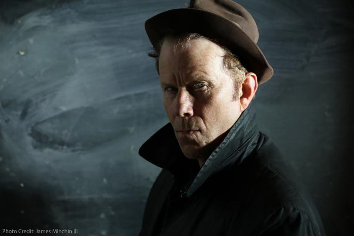 ¿Qué le pasa a Tom Waits?
