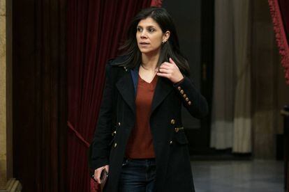 Marta Vilalta, de ERC, entra este miércoles al hemiciclo del Parlamento.