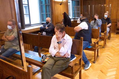 Juicio por el alijo del 'Titán III' en la Audiencia de Pontevedra al que no acudió Paul Wouter, dado por muerto por el tribunal.