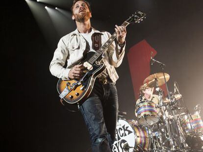 Dan Auerbach y Patrick Carney, The Black Keys, en el NIA Arena de  Birmingham, Reino Unido, el 9 de diciembre