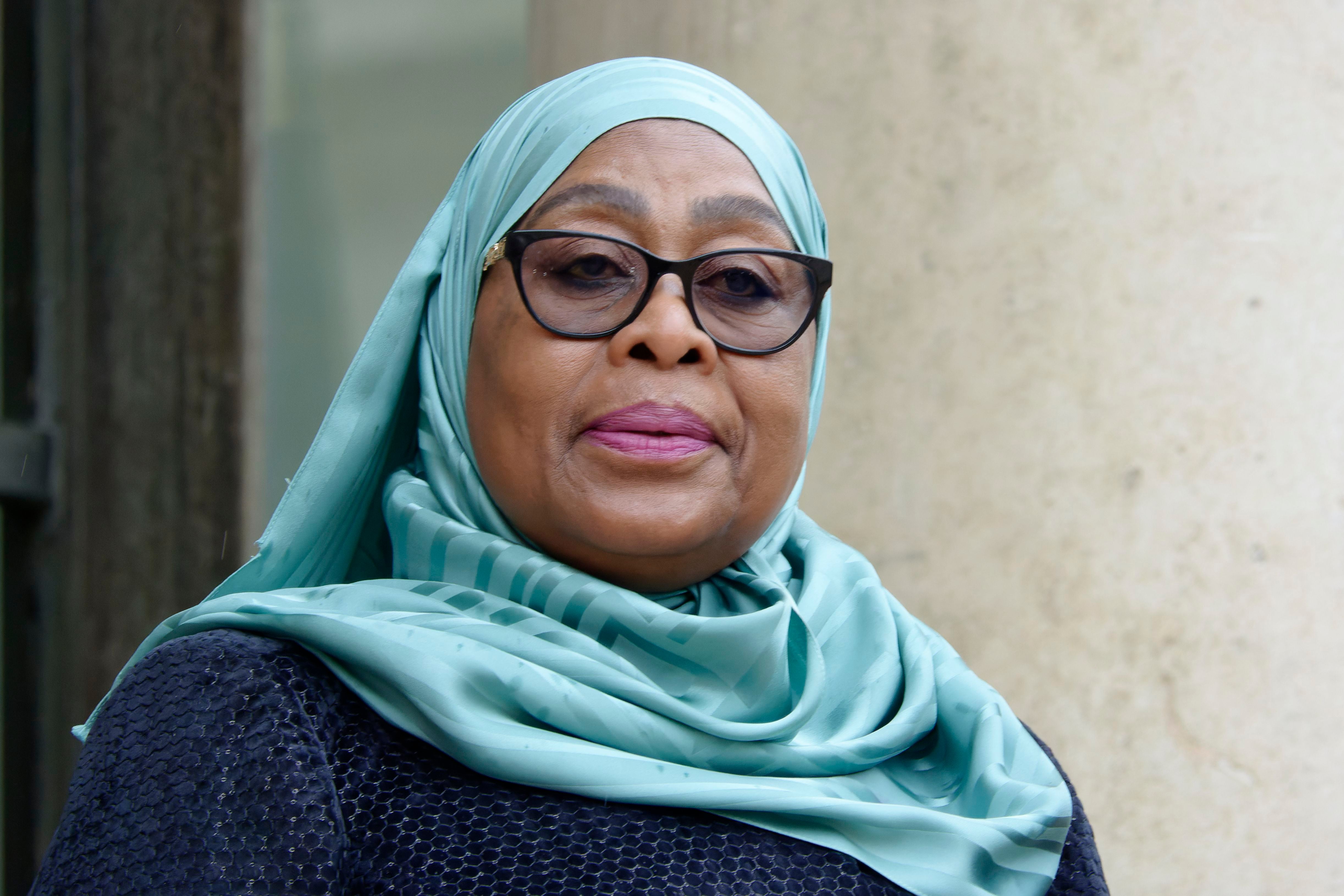 ¿Demócrata feminista o autócrata de ideas anticuadas? Las dos caras de Samia Suluhu, presidenta de Tanzania