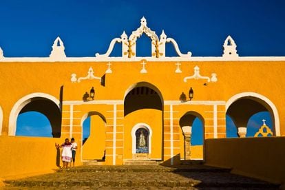 El convento de San Antonio de Padua, del siglo XVI, en el pueblo mexicano de Izamal.