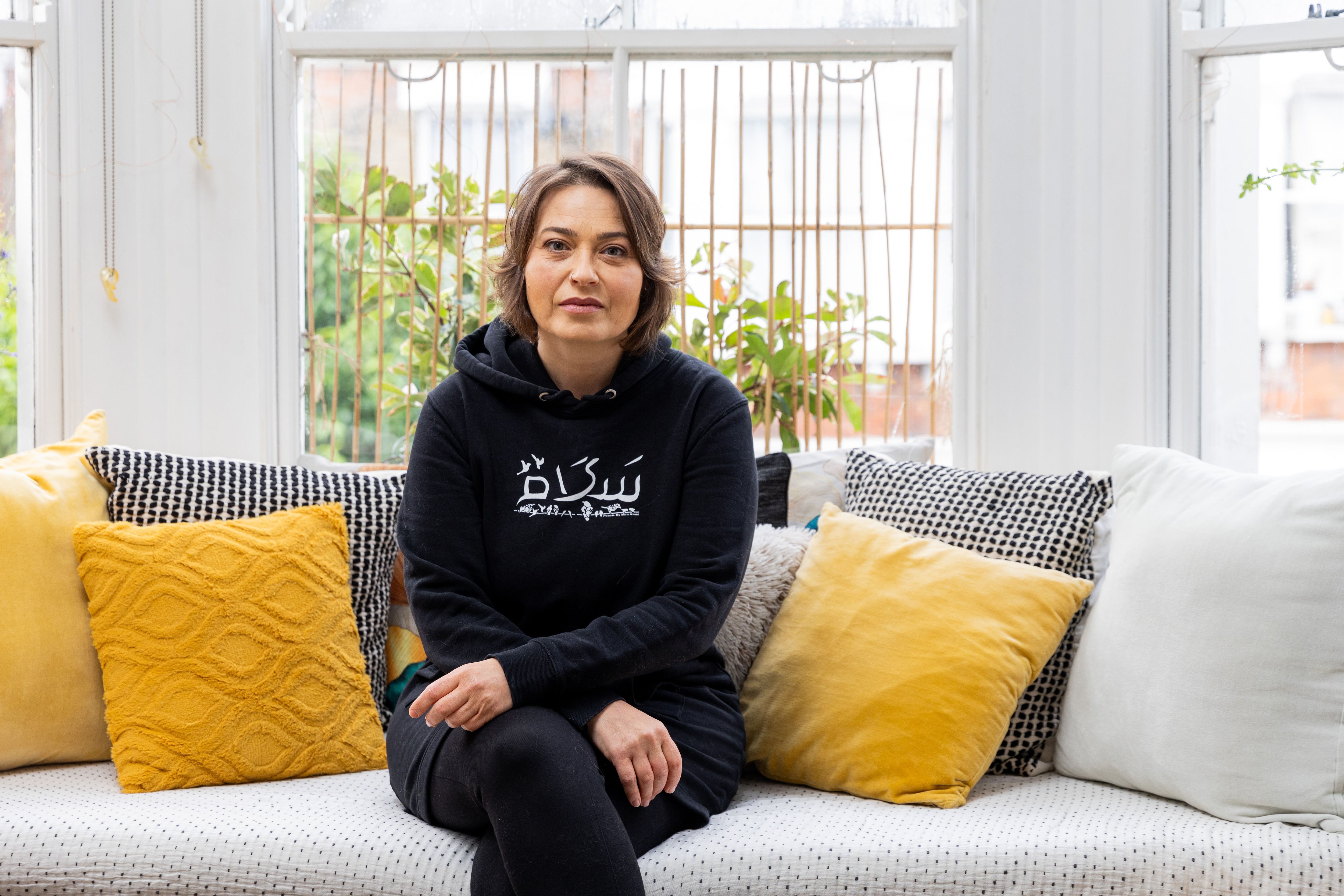 Mira Awad, cantante árabe: “La alternativa a la paz es el infierno que vemos ahora”
