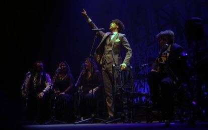 El cantaor sevillano Manuel Lombo, durante su actuación en el Cante de la Minas.
