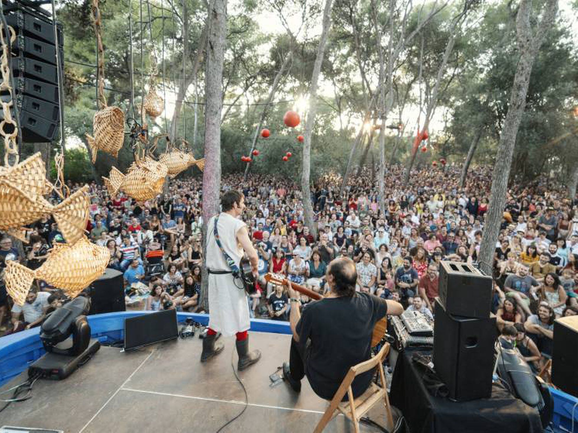 Música en la guardería del bosquecillo del Vida Festival | Cataluña | EL  PAÍS