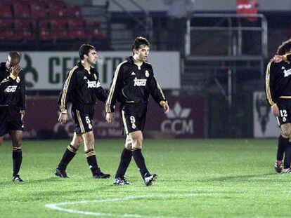 El Real Madrid tras caer eliminado ante el Toledo en la Copa 2000-01.